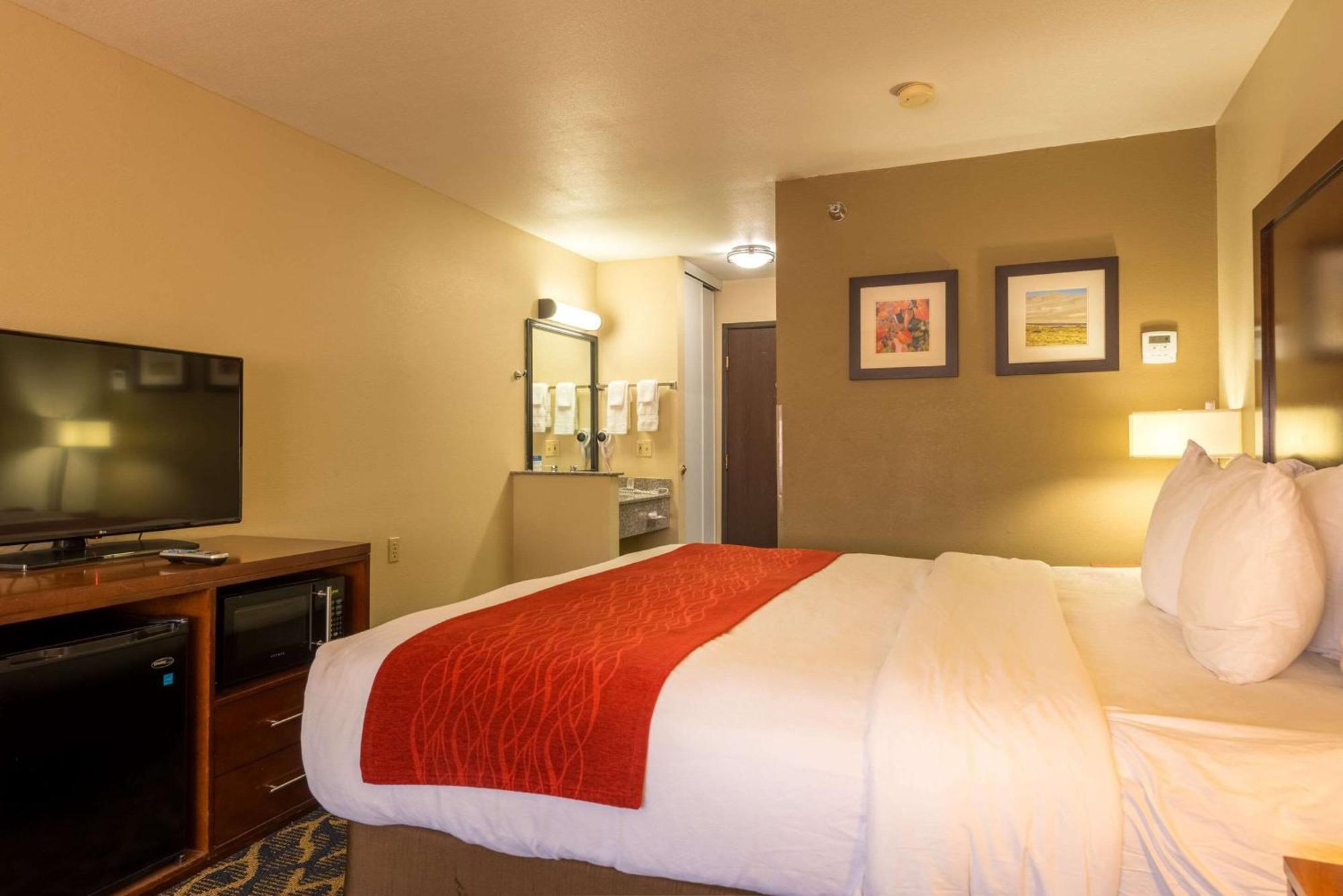 Comfort Inn & Suites Аламоса Екстериор снимка